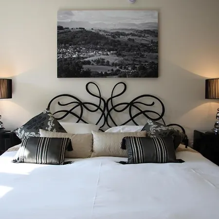 Luxury Riverside In * Kendal