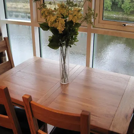 Luxury Riverside In Kendal